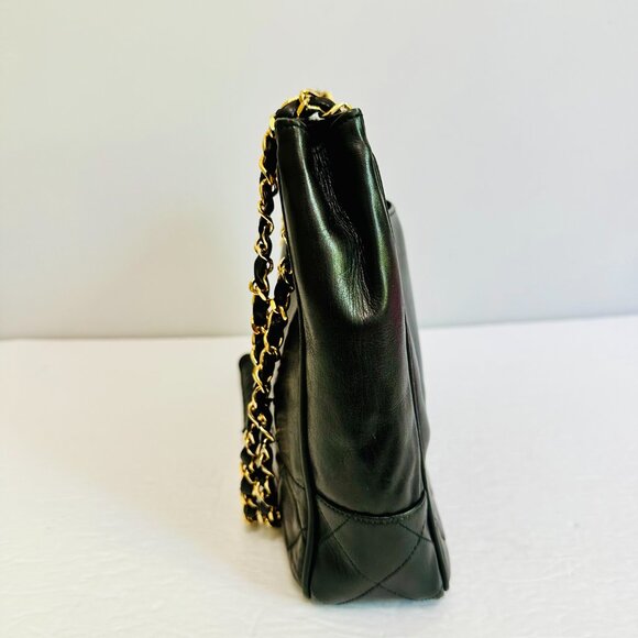 EUC CHANEL MATELASSE LAMBSKIN LEATHER QUILTED CC LOGO SHOULDER BAG MADE IN ITALY - Picture 7 of 16